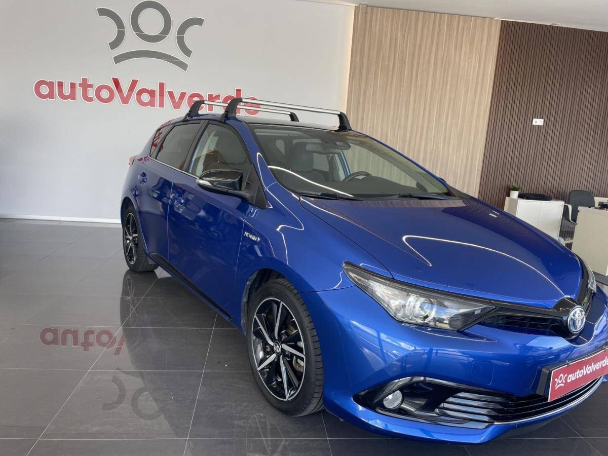 toyota-auris-2018-hibrido-1798cc