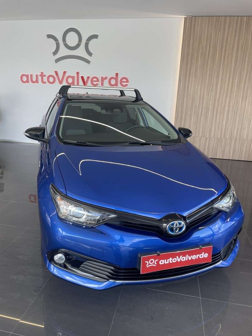 toyota-auris-2018-hibrido-1798cc