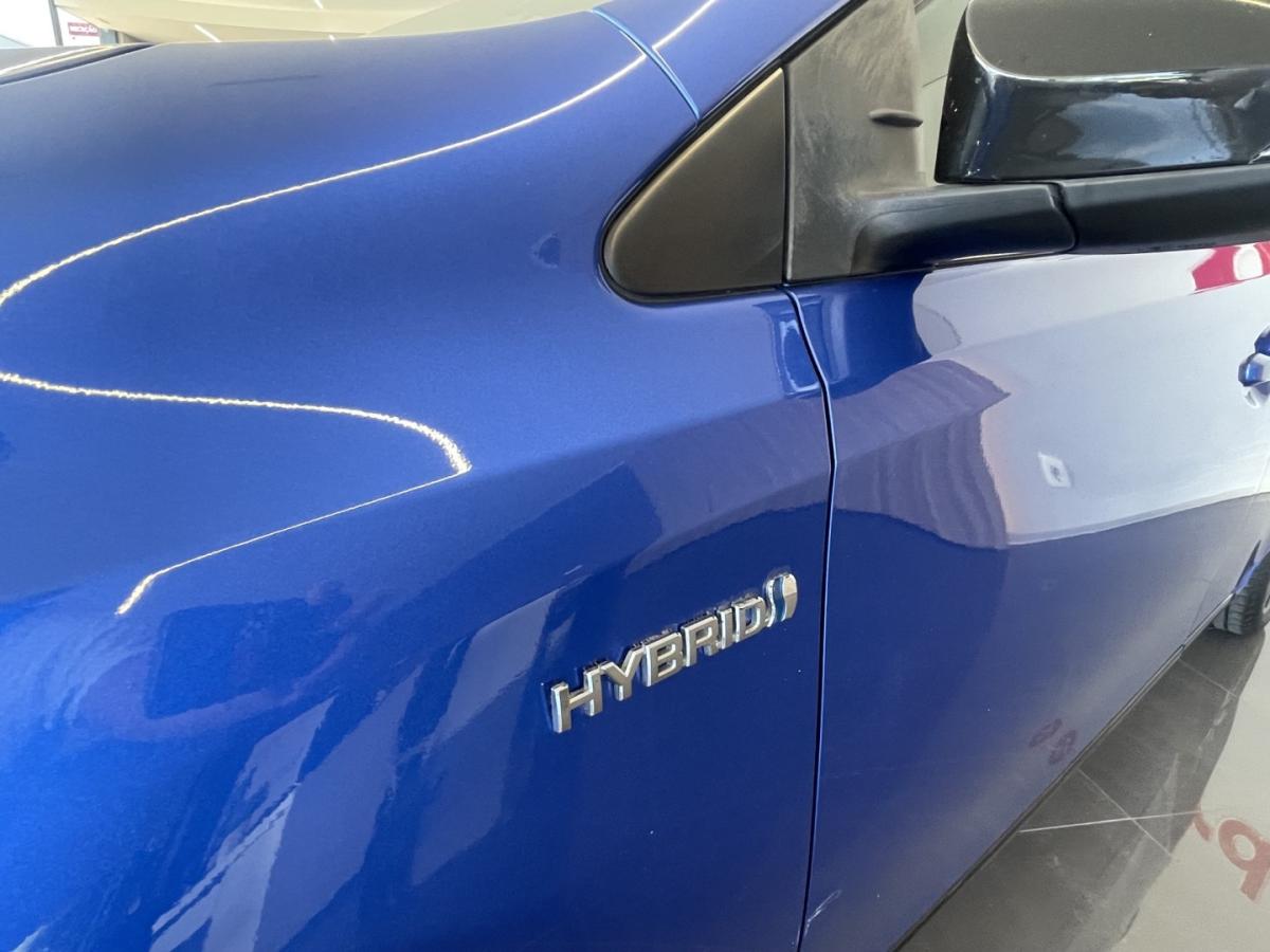 toyota-auris-2018-hibrido-1798cc
