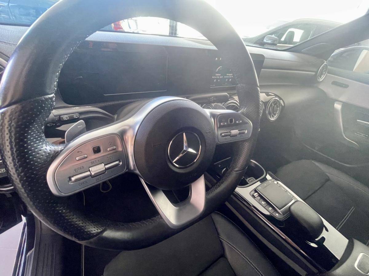 mercedes-benz-classe-a-2021-hibrido-1332cc