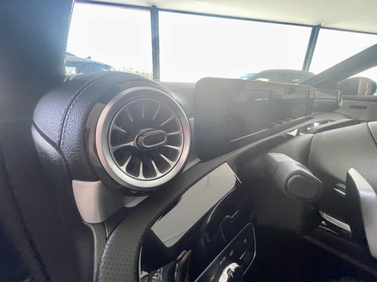 mercedes-benz-classe-a-2021-hibrido-1332cc
