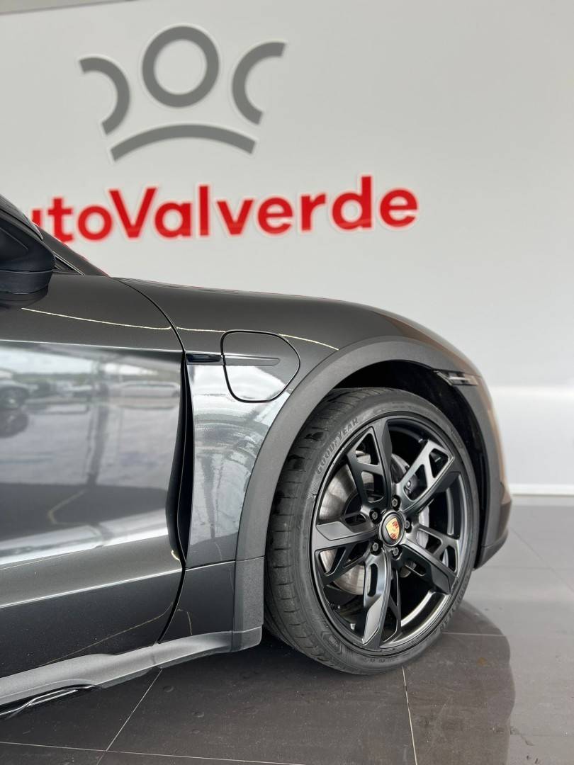 porsche-taycan-2021-eletrico-0cc