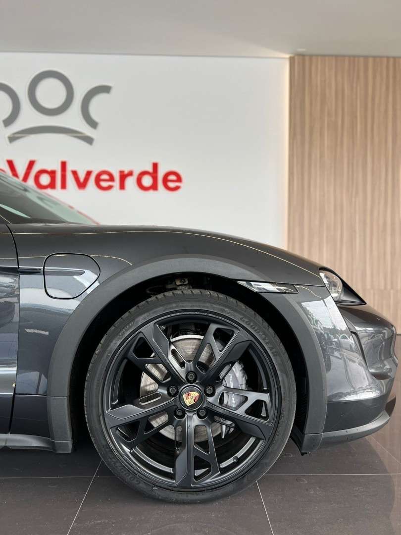 porsche-taycan-2021-eletrico-0cc