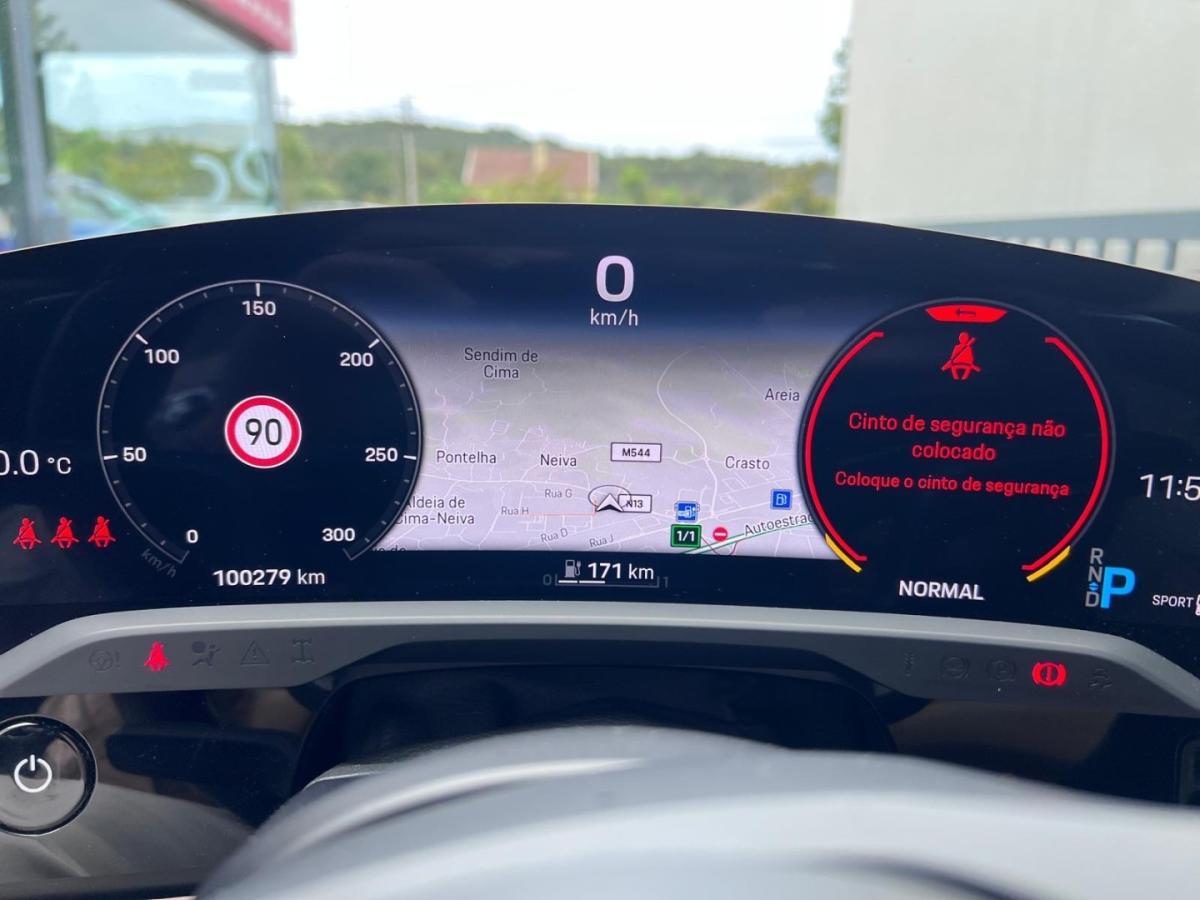 porsche-taycan-2021-eletrico-0cc