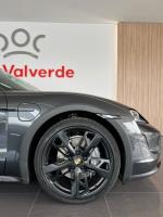 porsche-taycan-2021-eletrico-0cc