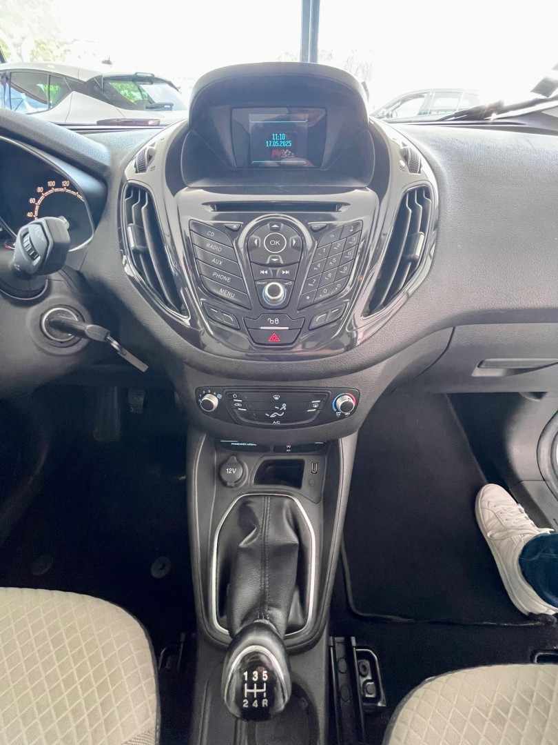 ford-courier-2018-gasolina-998cc