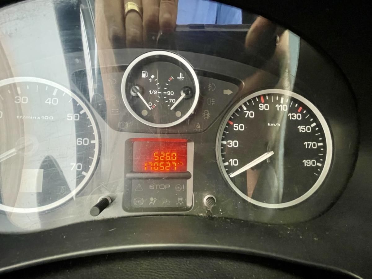 peugeot-partner-2017-diesel-1560cc