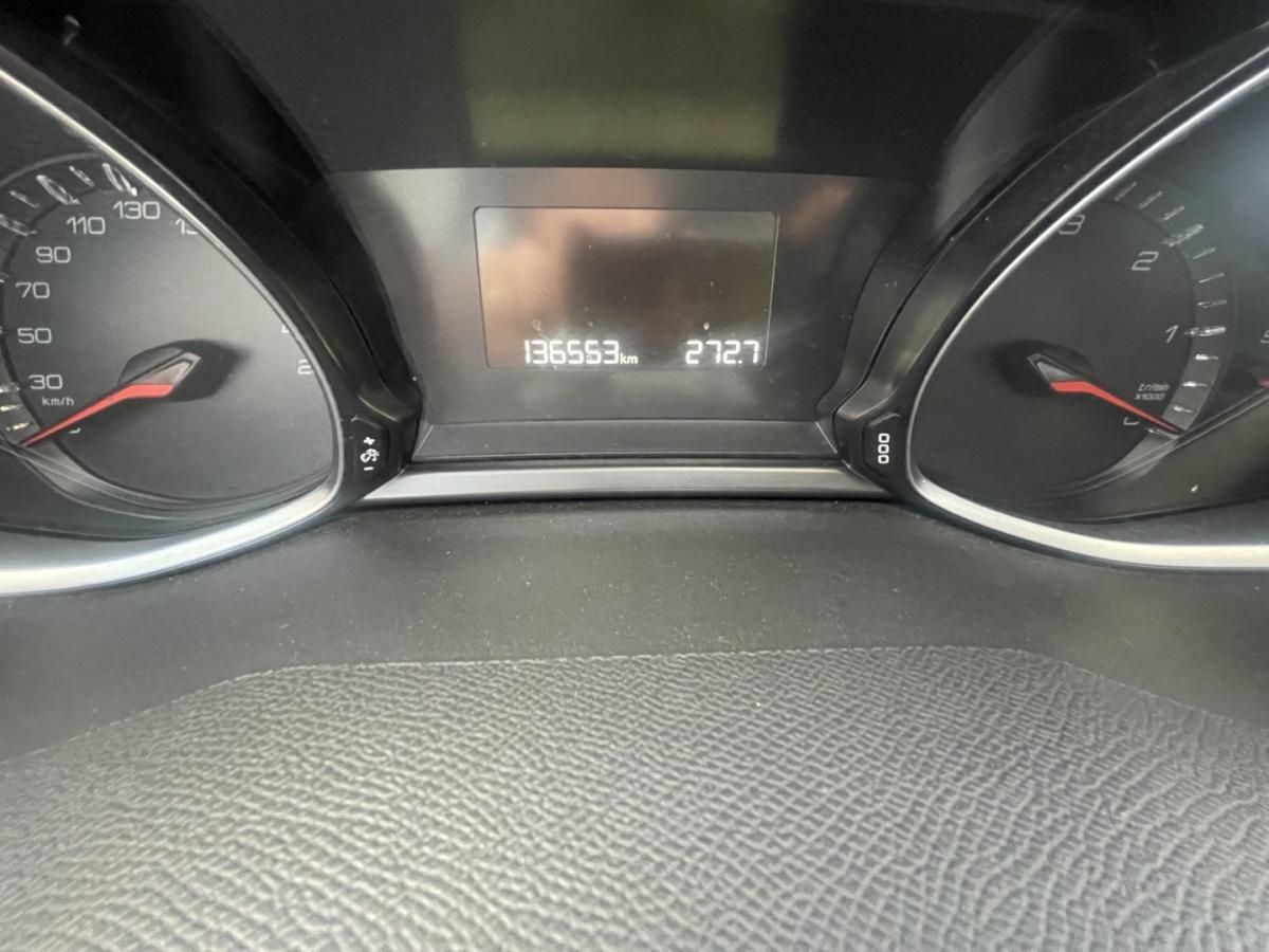 peugeot-308-2018-diesel-1499cc