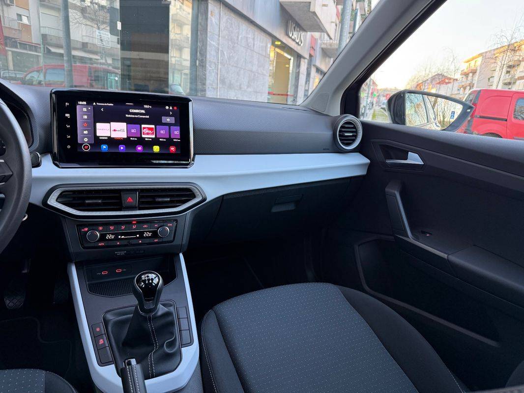 seat-arona-2024-gasolina-999cc