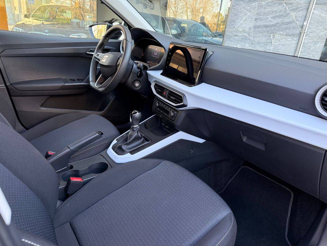 seat-arona-2024-gasolina-999cc