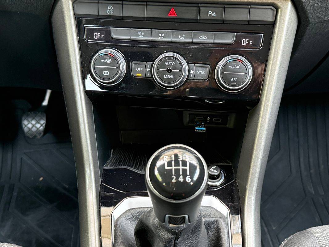 volkswagen-t-roc-2020-diesel-1598cc