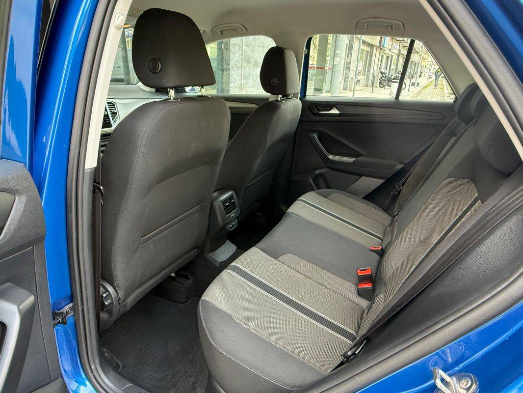 volkswagen-t-roc-2020-diesel-1598cc