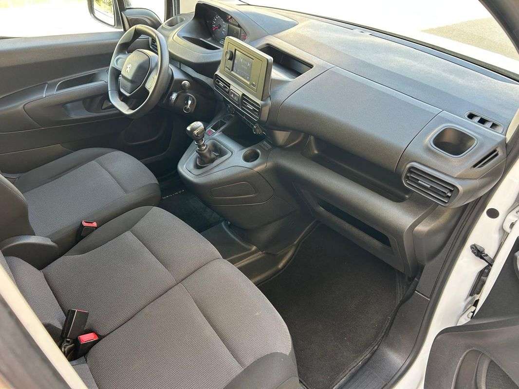 peugeot-partner-2021-diesel-1499cc