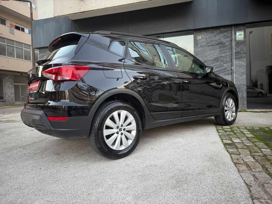 seat-arona-2024-gasolina-999cc