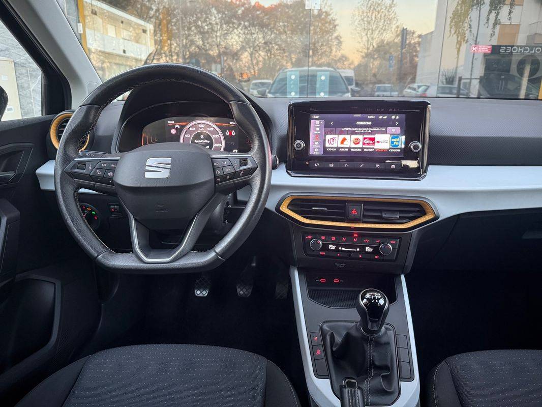 seat-arona-2024-gasolina-999cc