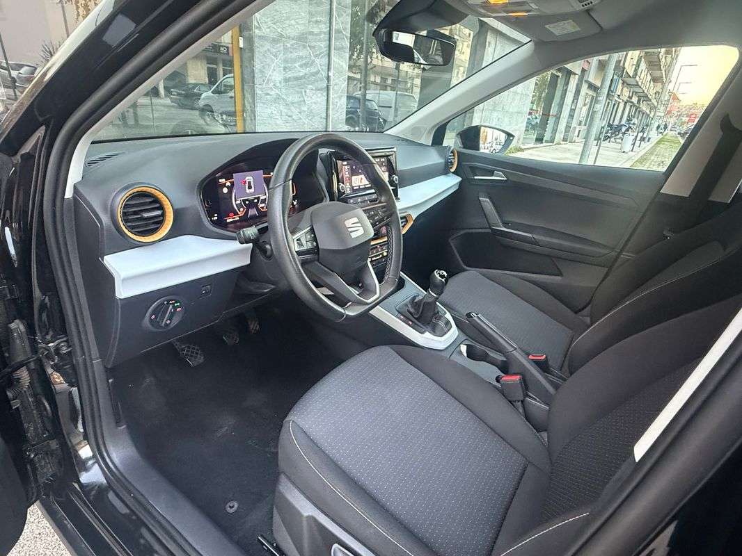 seat-arona-2024-gasolina-999cc