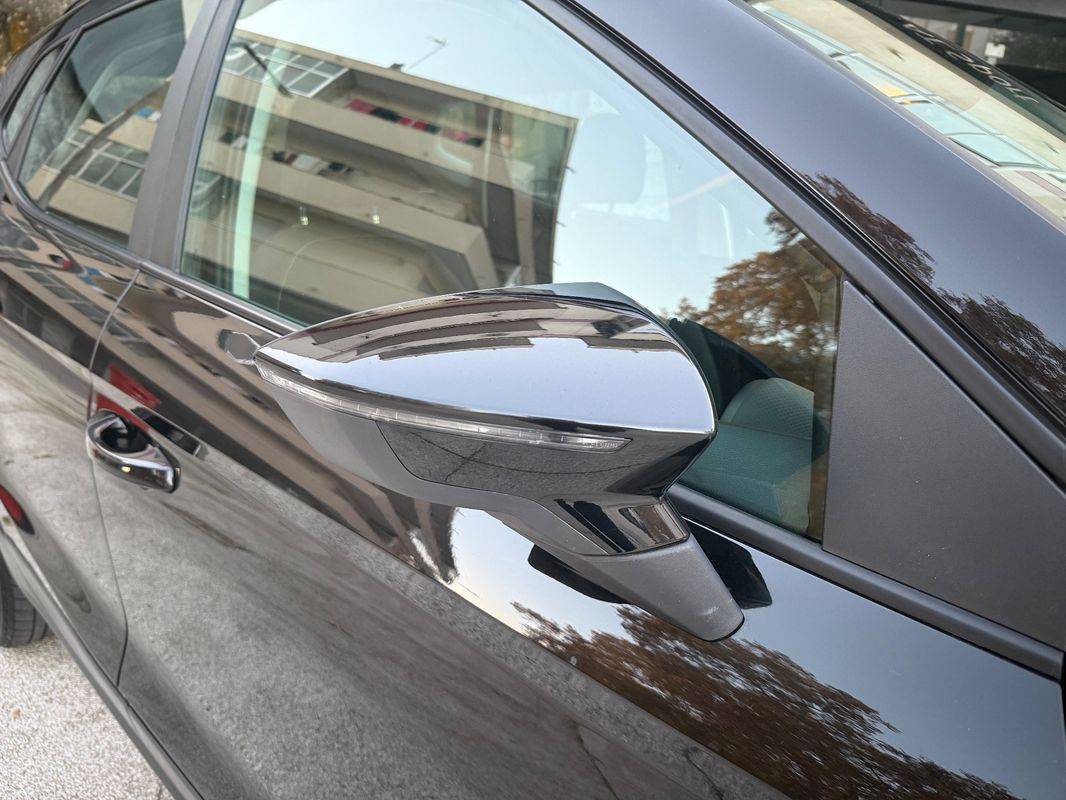 seat-arona-2024-gasolina-999cc