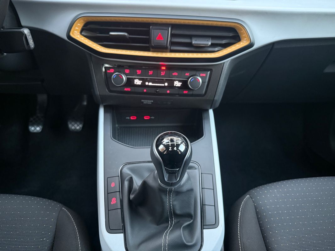seat-arona-2024-gasolina-999cc