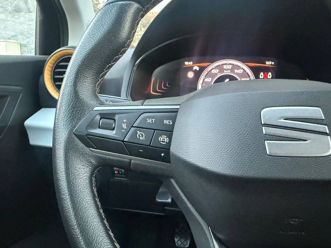 seat-arona-2024-gasolina-999cc