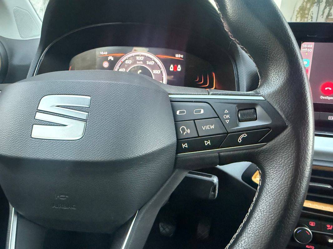 seat-arona-2024-gasolina-999cc