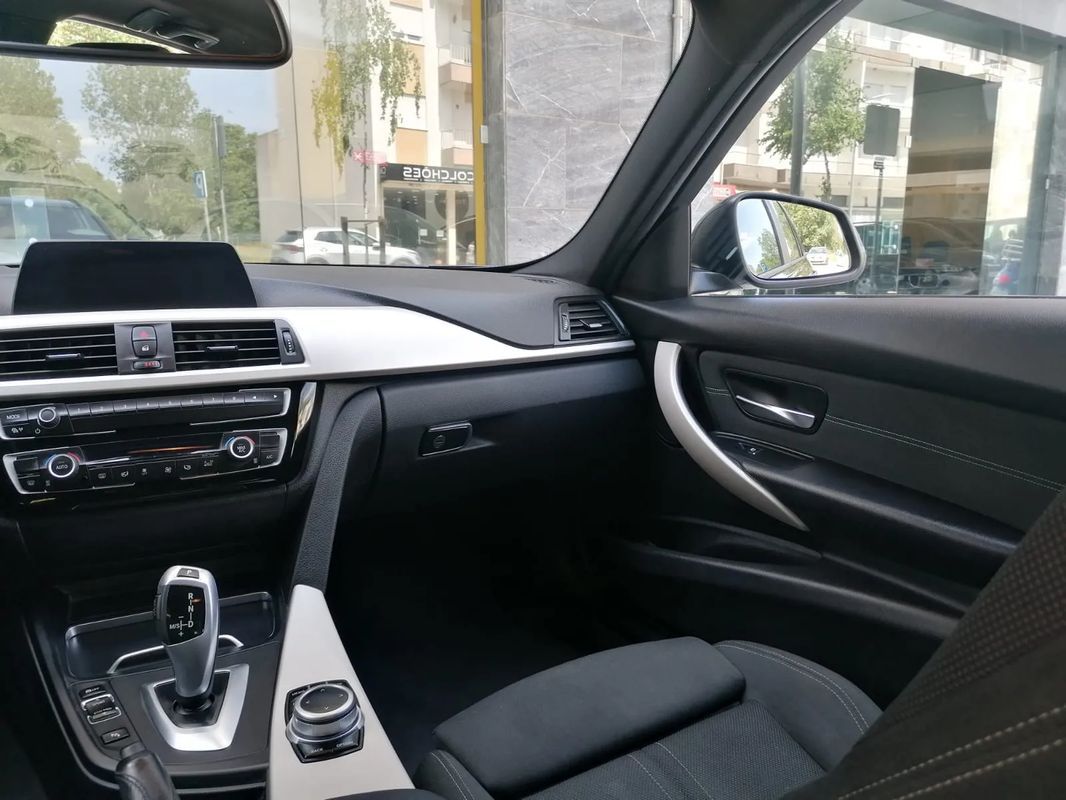 bmw-serie-3-2019-diesel-1995cc