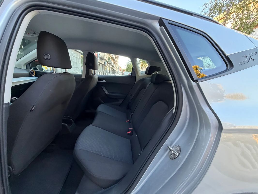 seat-arona-2024-gasolina-999cc