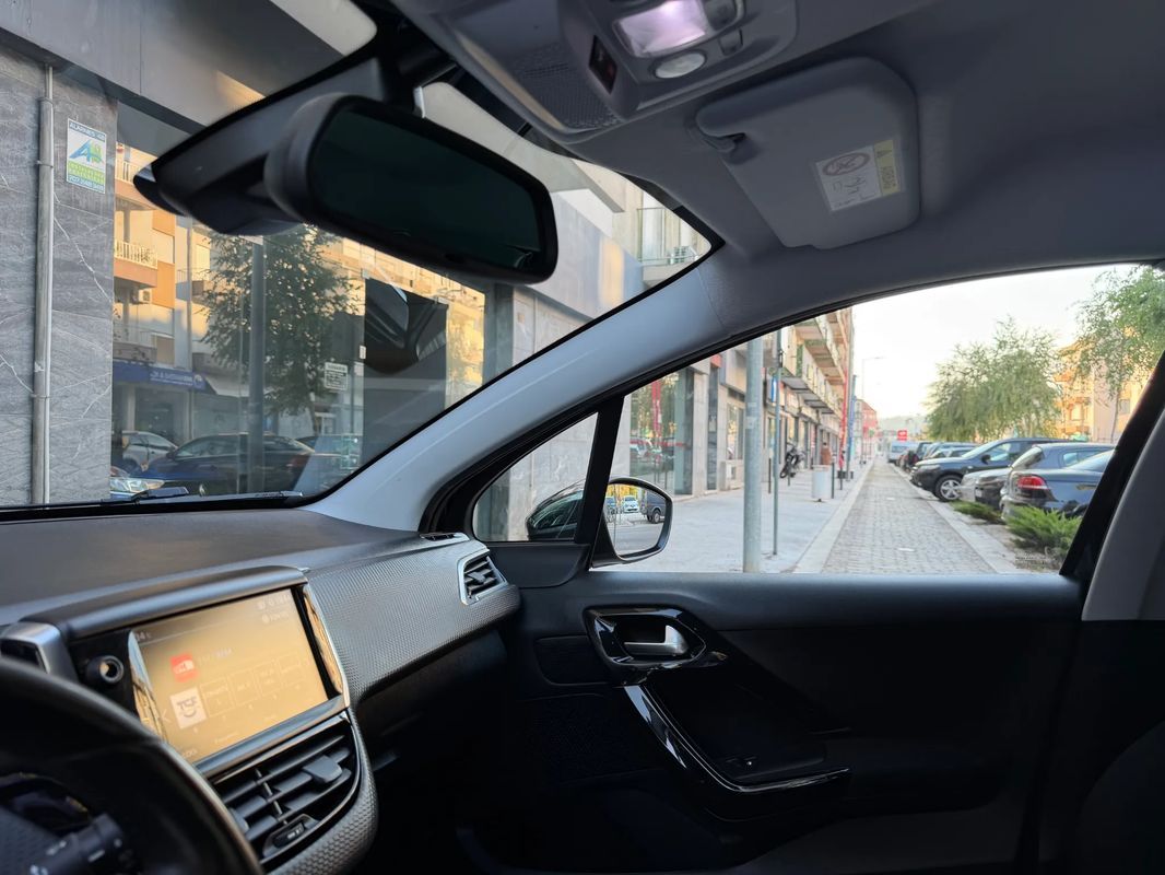 peugeot-208-2019-gasolina-1199cc