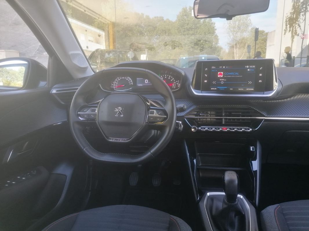 peugeot-208-2023-gasolina-1199cc
