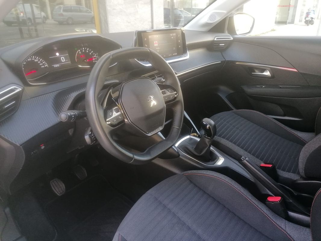 peugeot-208-2023-gasolina-1199cc