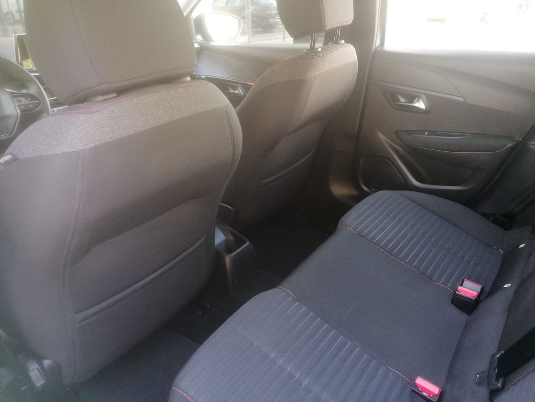 peugeot-208-2023-gasolina-1199cc