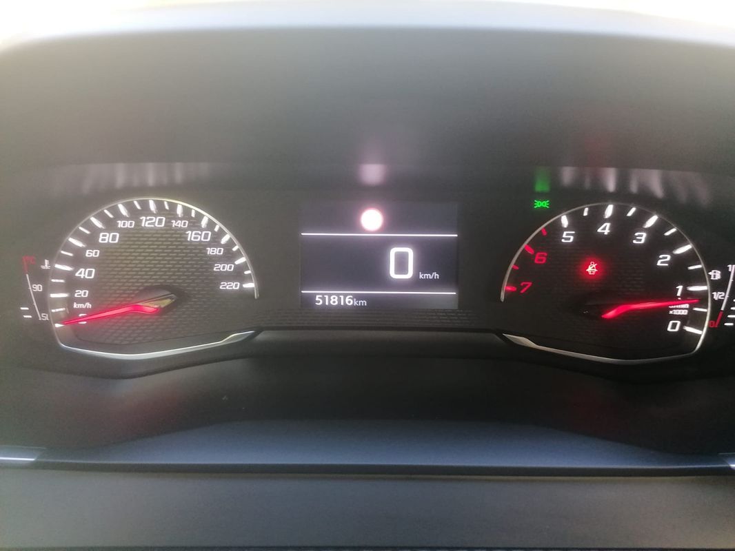 peugeot-208-2023-gasolina-1199cc