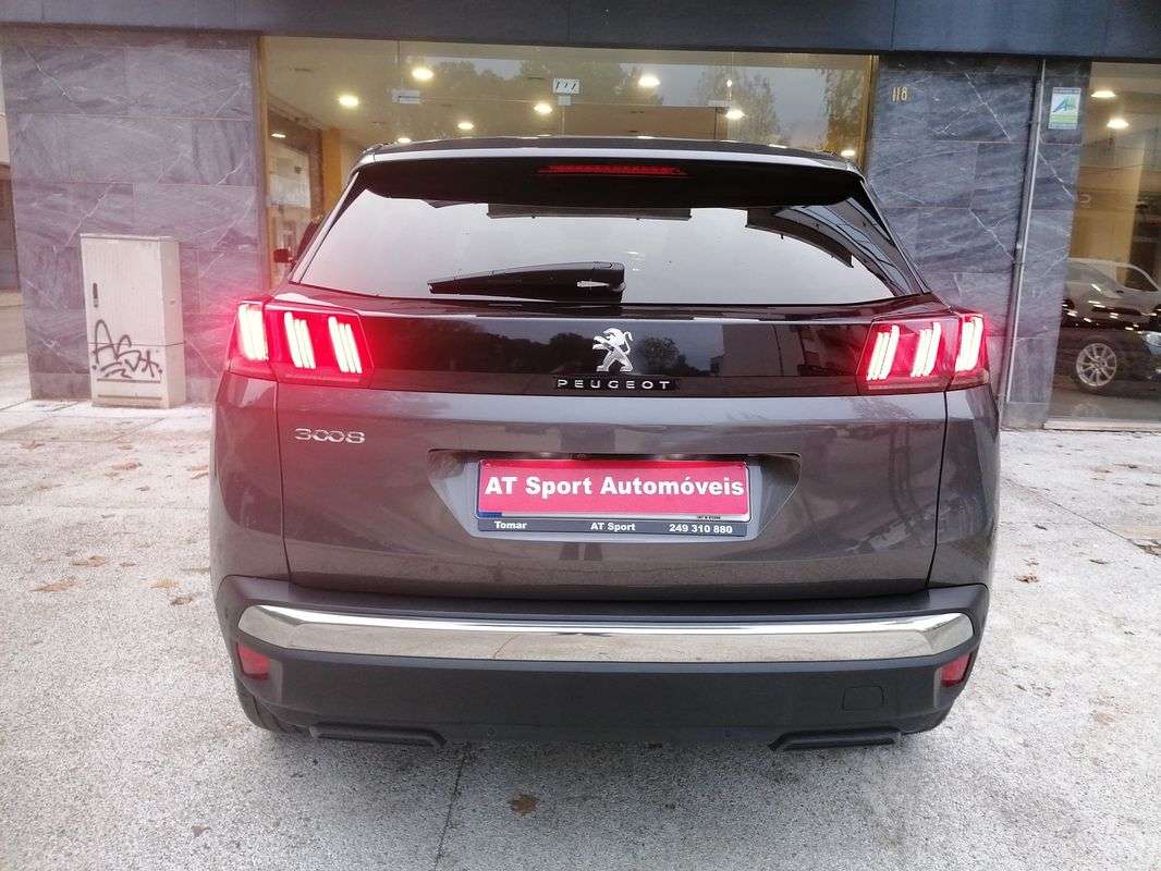 peugeot-3008-2022-diesel-1499cc