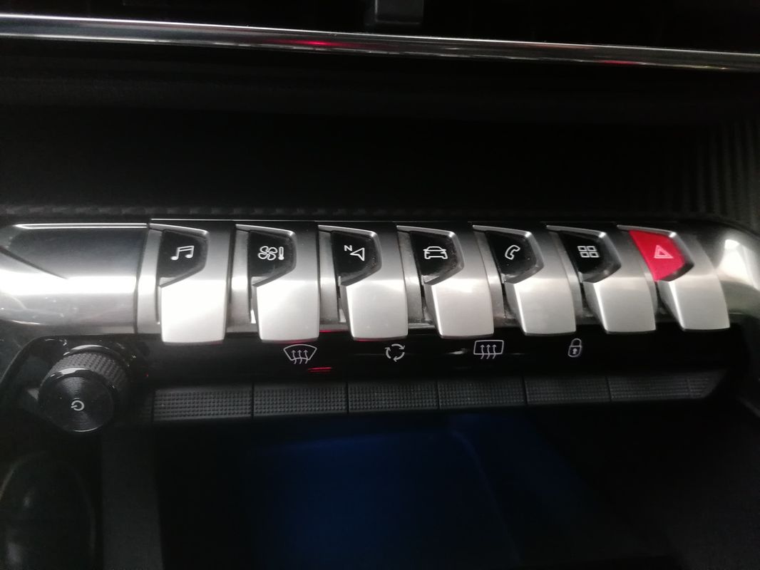 peugeot-3008-2022-diesel-1499cc