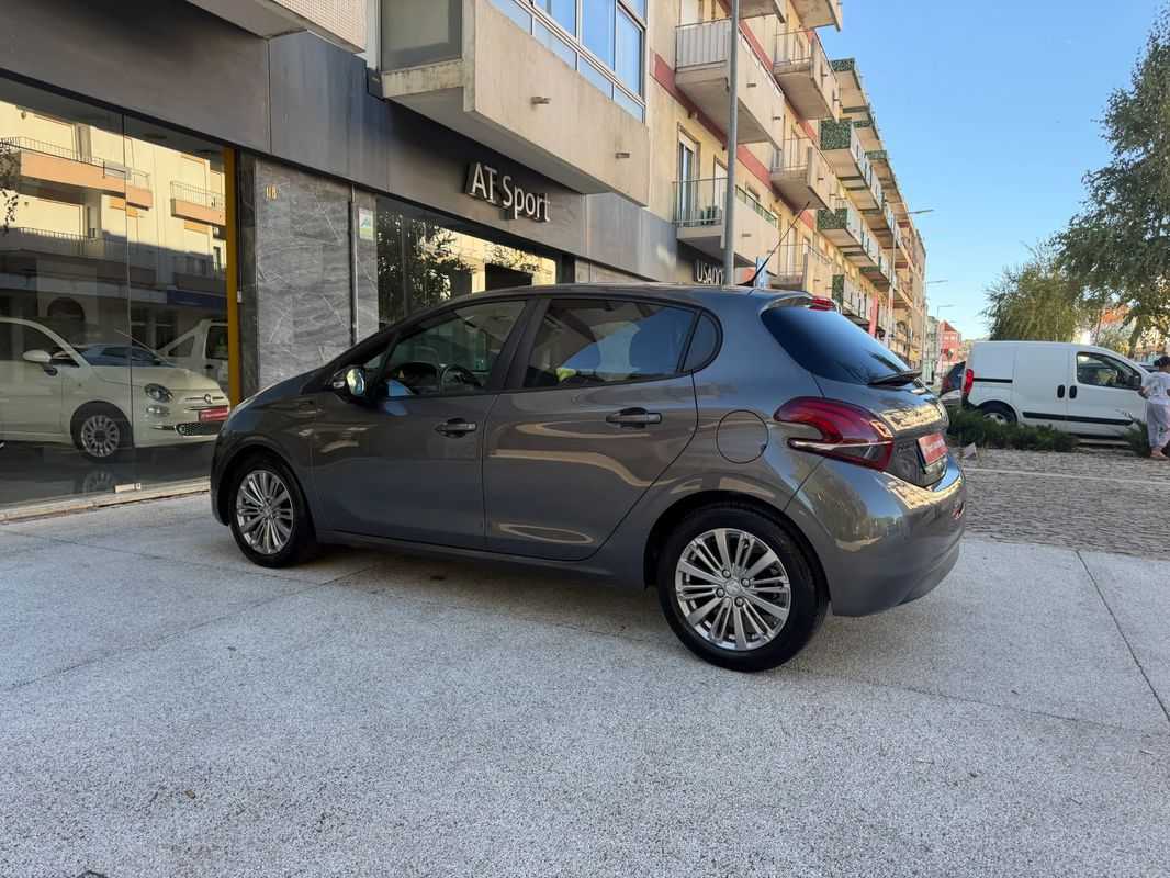 peugeot-208-2018-gasolina-1199cc