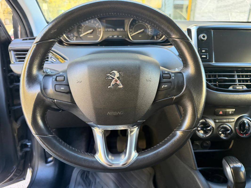peugeot-208-2018-gasolina-1199cc