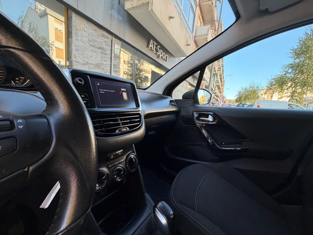 peugeot-208-2018-gasolina-1199cc