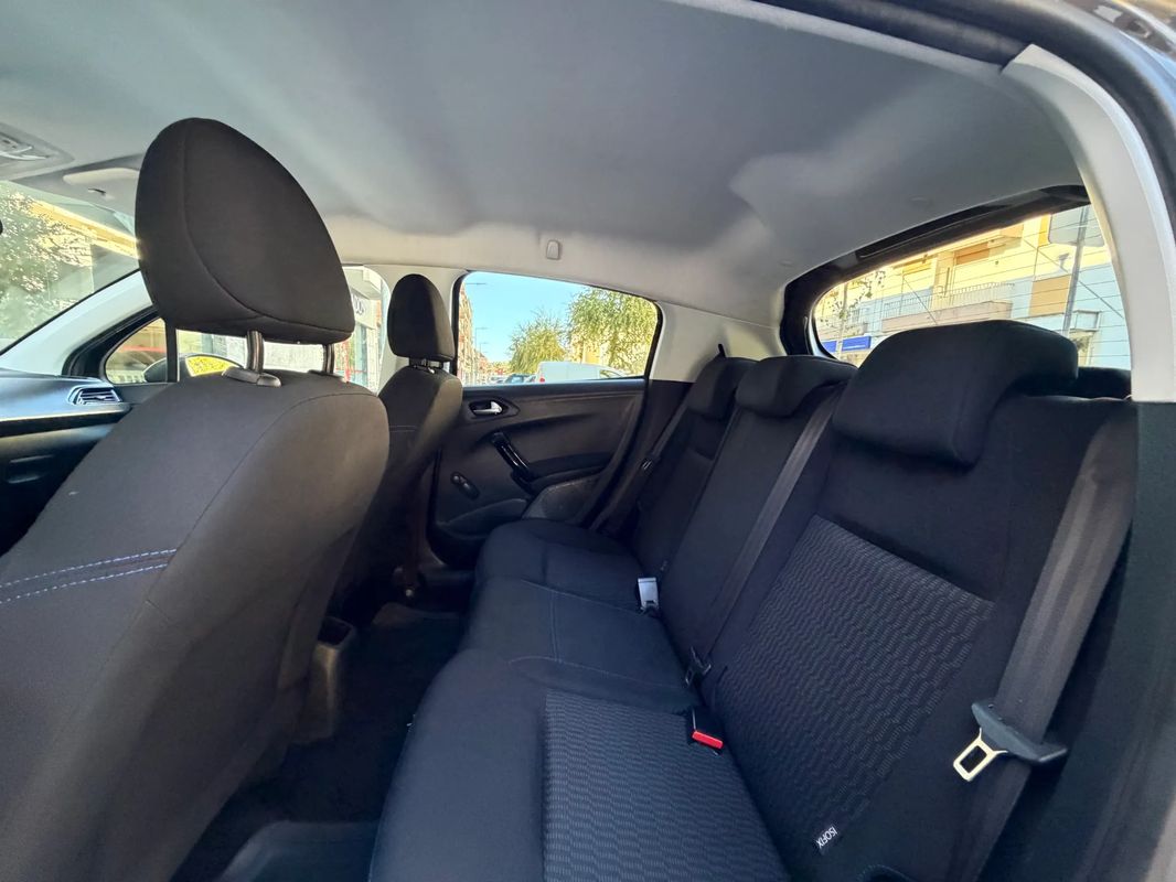 peugeot-208-2018-gasolina-1199cc