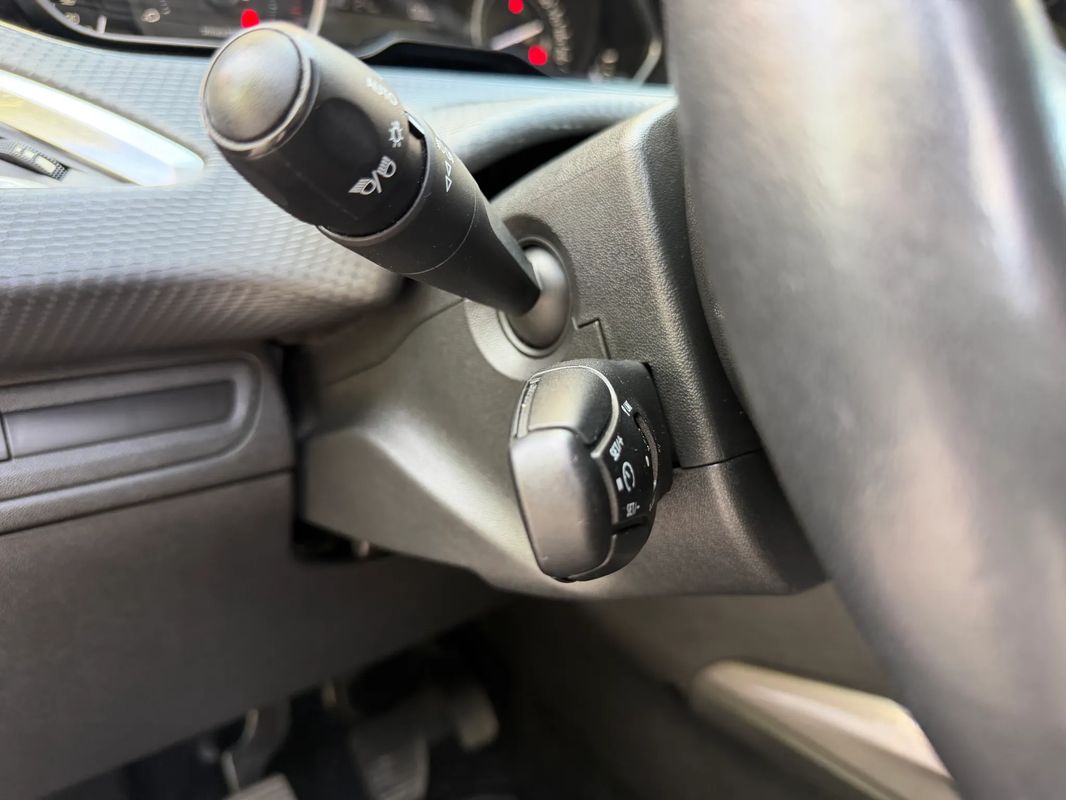 peugeot-2008-2017-diesel-1560cc