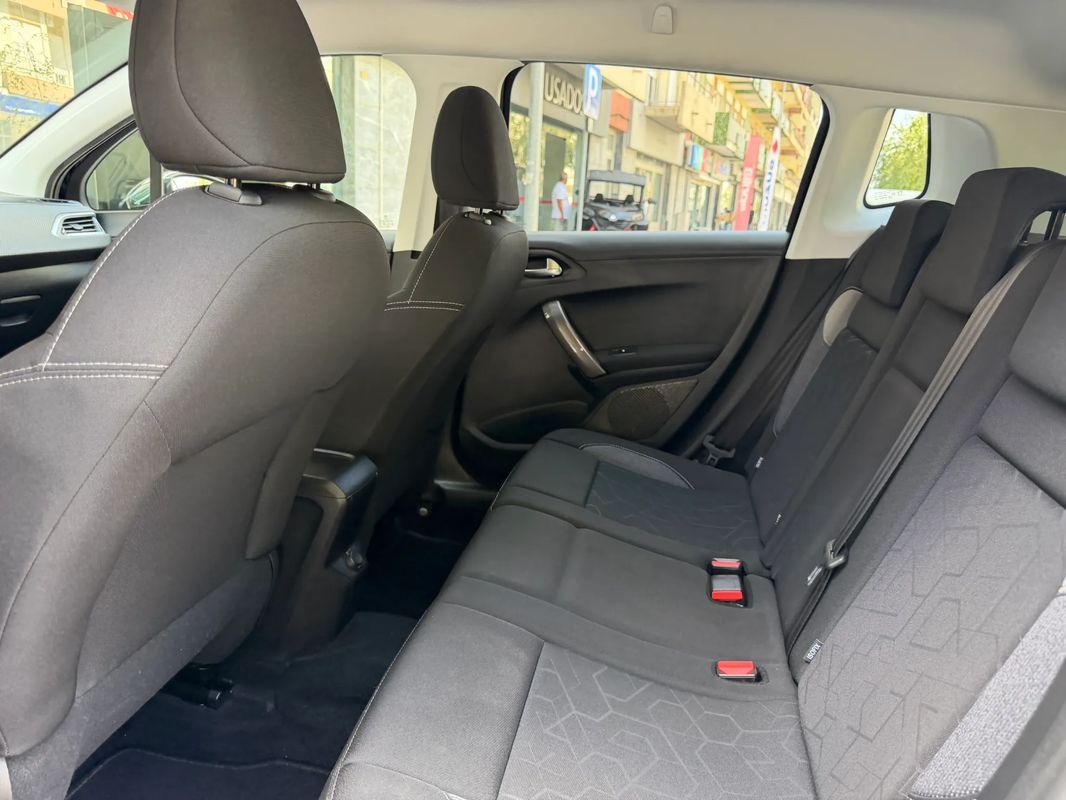peugeot-2008-2017-diesel-1560cc