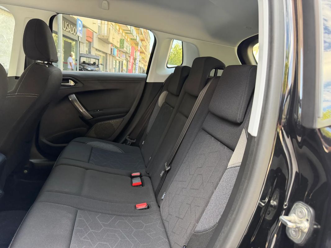 peugeot-2008-2017-diesel-1560cc