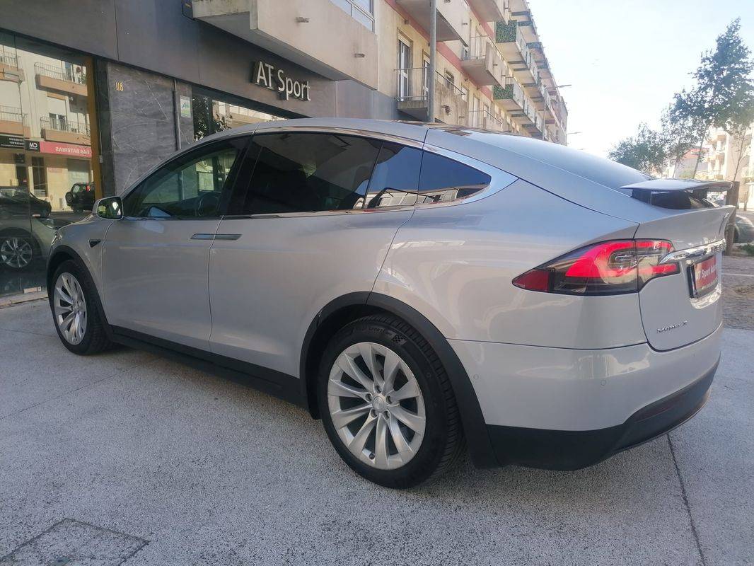 tesla-model-x-2018-eletrico-0cc