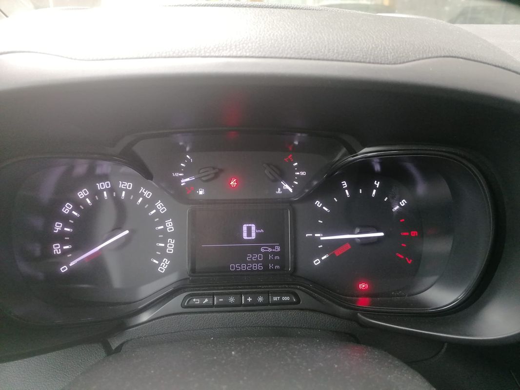 citroen-berlingo-2021-diesel-1499cc