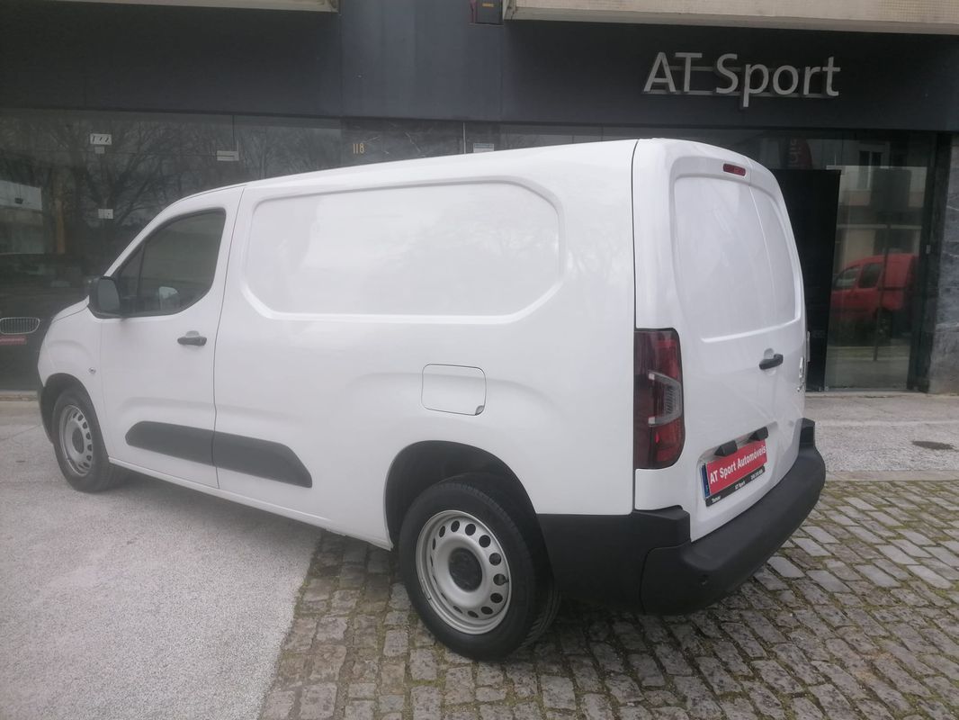 citroen-berlingo-2021-diesel-1499cc