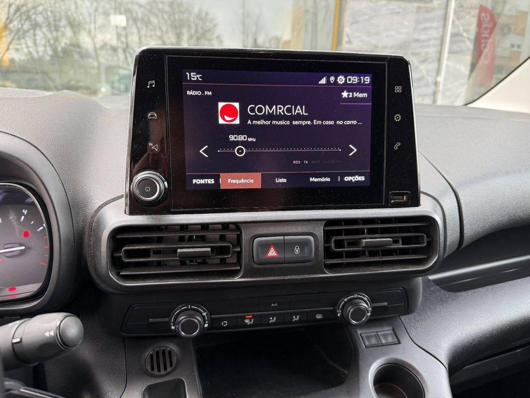 citroen-berlingo-2021-diesel-1499cc