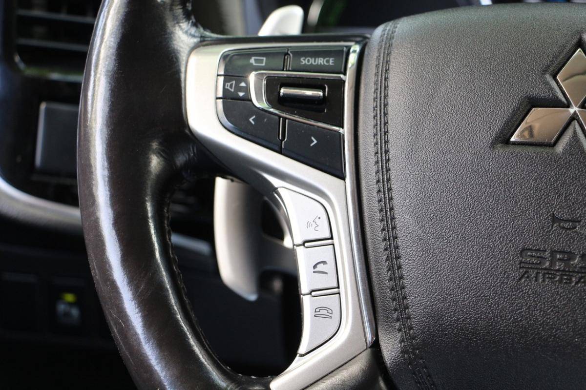 mitsubishi-outlander-2016-hibrido-1998cc