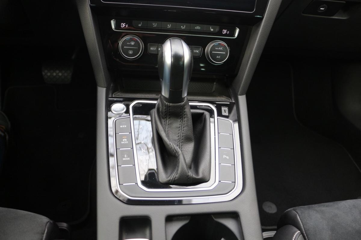volkswagen-passat-2019-hibrido-1395cc