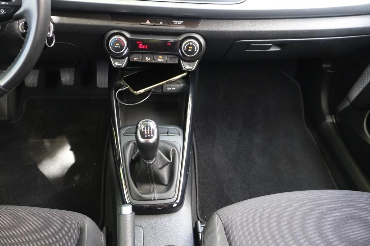 kia-rio-2022-gasolina-998cc