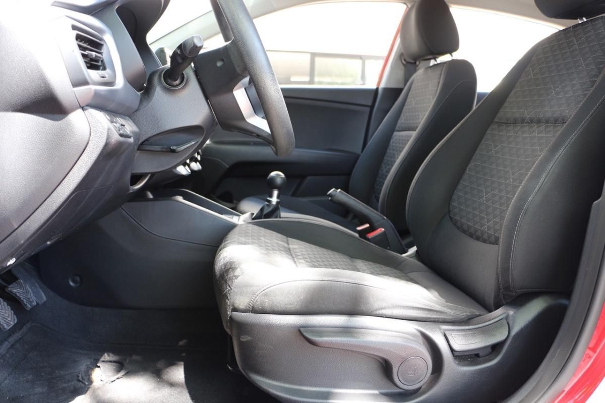 kia-rio-2019-gasolina-1197cc