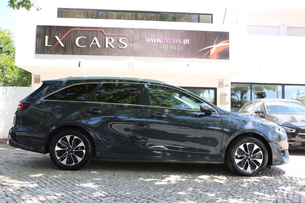 kia-ceed-sw-2023-hibrido-1580cc