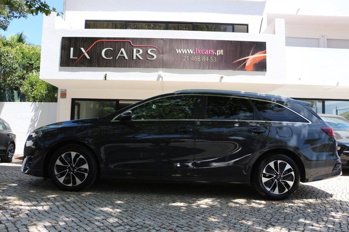 kia-ceed-sw-2023-hibrido-1580cc